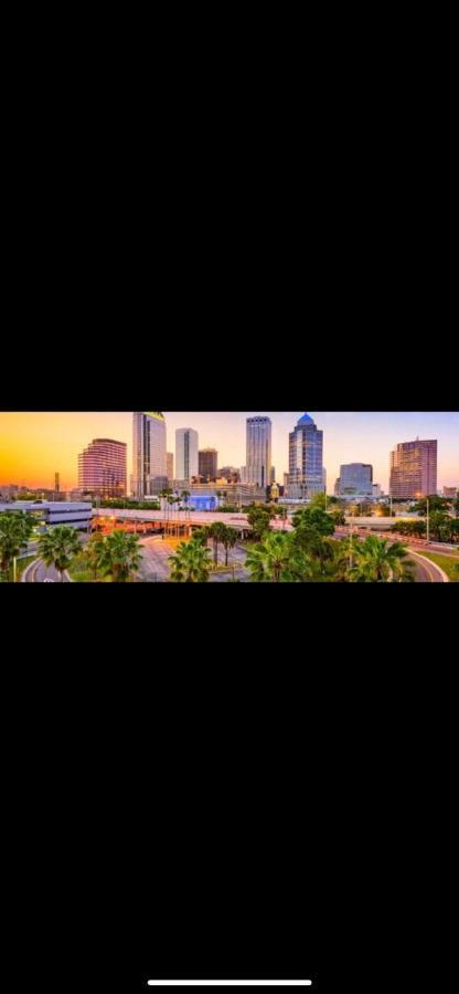 Bush Garden Park Nearby Apartments Tampa Exterior foto